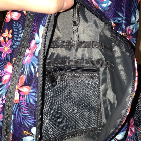 Holybird NWOT! Sling Backpack - Picture 5 of 15